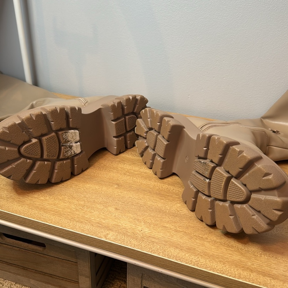 NA-KD Profile Sole Shaft Boots - Picture 6 of 6